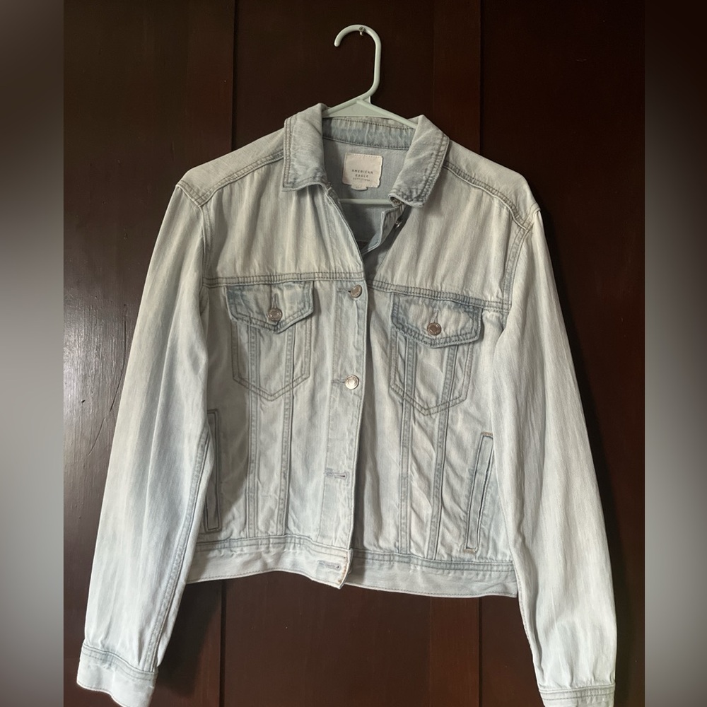 American Eagle Outfitters Light Blue Denim Jacket